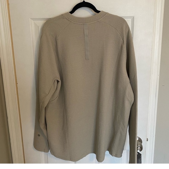 Lululemon At Ease Crew. Size Xxl. Never worn. Raw linen. - Picture 3 of 6